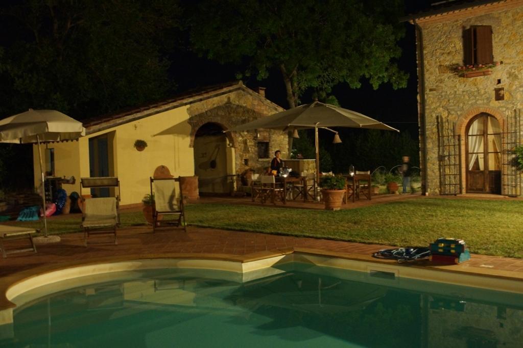 Podere I Melograni กวาร์ดิสตัลโล ภายนอก รูปภาพ